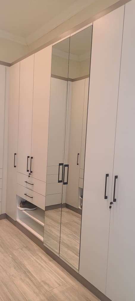 Peter Mudede - Contractor